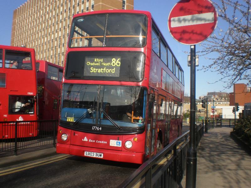 Travelodge London Stratford Hotel Ngoại thất bức ảnh