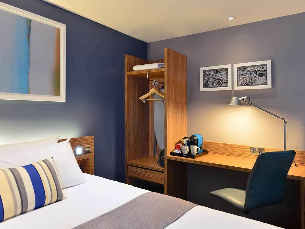 Travelodge London Stratford Hotel Phòng bức ảnh